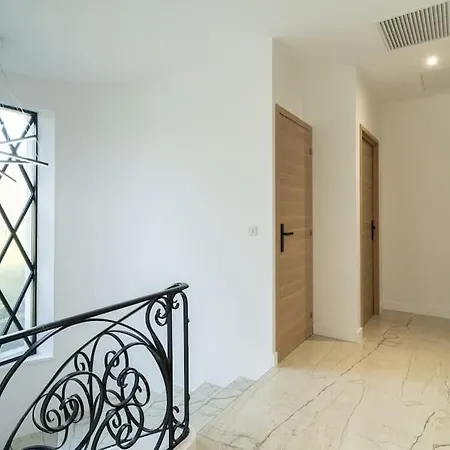 Superbe Nouvelle Moderne Holiday home