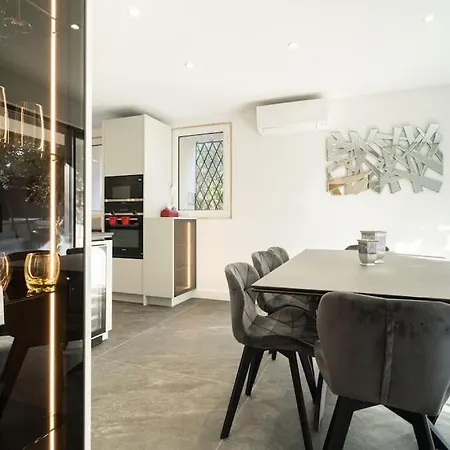 Superbe Nouvelle Moderne *