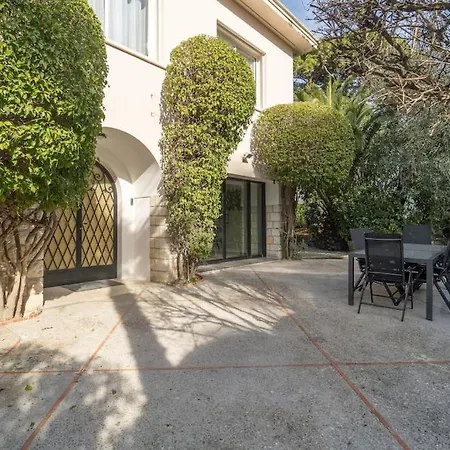 Holiday home Superbe Nouvelle Moderne Cannes